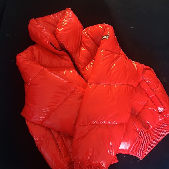 Hugo boss patent bomber new with tags - Picture 3 of 3